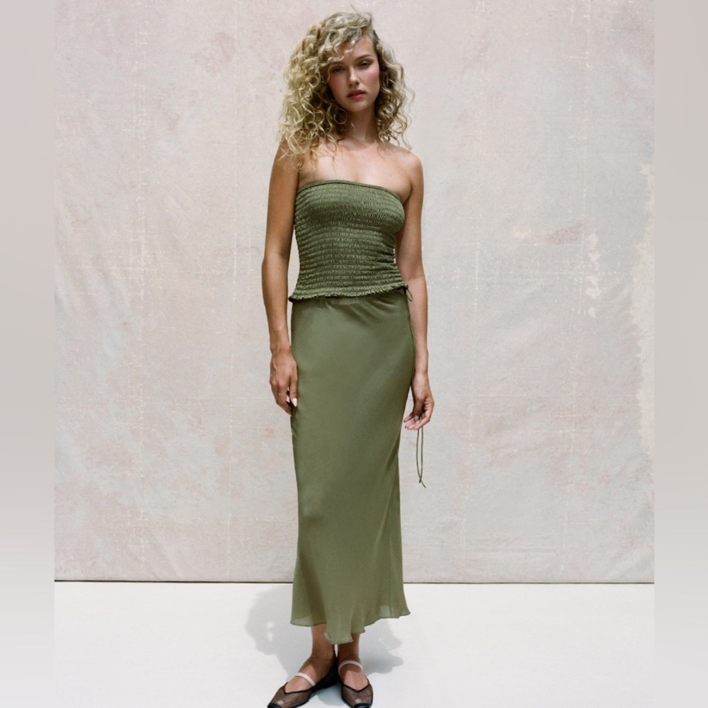 Realisation Par The Tara and Georgia in Envy size M